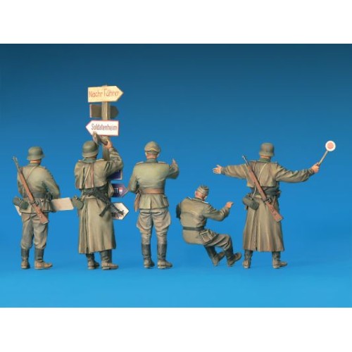Фигуры и миниатюры Сборная модель 1:35 Фигуры Немецкая полевая жандармерия (Special Edition) МиниАрт 35315