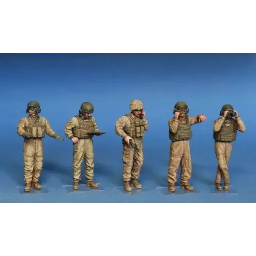 Фігури та мініатюри Збірна модель 1:35 Фігури екіпаж танку USMC Miniart 37008