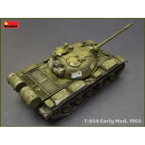 Бронетехника и артиллерия Cредний танк Т-55А образца 1965 г., ранний 1:35