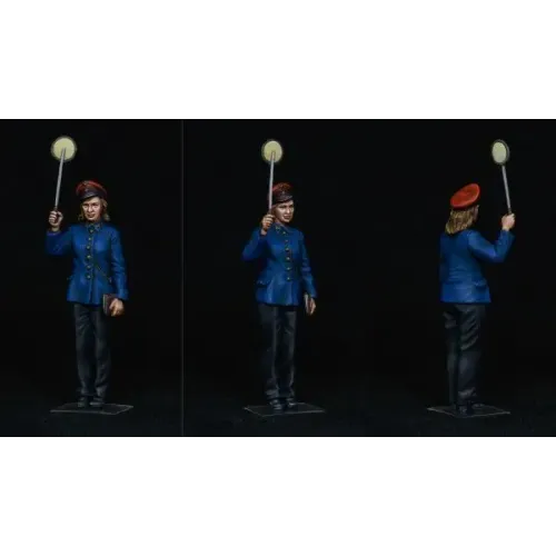 Фігури та мініатюри Збірна модель 1:35 Фігури персонал німецької залізничної станції 1930-40р. Мініарт 38010