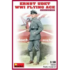 Сборная модель 1:16 Фигура Эрнст Удет Летчик-ас Первой мировой войны МиниАрт 16030