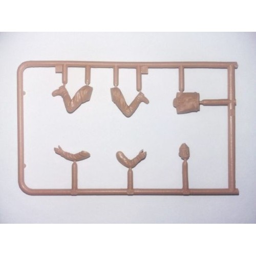 Фигуры и миниатюры Сборная модель 1:35 Советские водители (1979-1991 г.) ICM35641