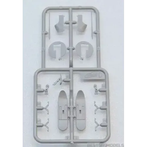 Сборная модель самолета Сборная модель 1:48 Советский истребитель-биплан I-153 (зимняя версия) ICM 48096 1:48