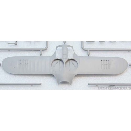 Сборная модель самолета Сборная модель 1:48 Советский истребитель-биплан I-153 (зимняя версия) ICM 48096 1:48