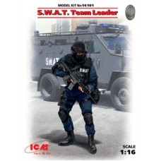 Збірна модель 1:16 Фігура S.W.A.T. Лідер групи ICM 16101.