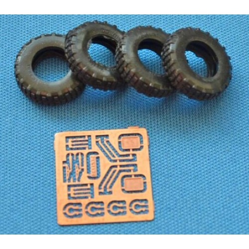 Бронетехніка та артилерія Збірна модель 1:72 Французький бронеавтомобіль VBL Milan ПТ-ракетоносець ACE 72421