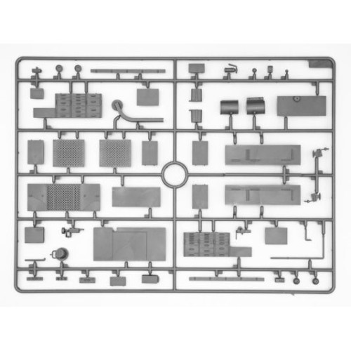 Бронетехніка та артилерія Збірна модель1:35 Радянський вантажний автомобіль ЗіЛ-131 МТО-АТ ICM 35520