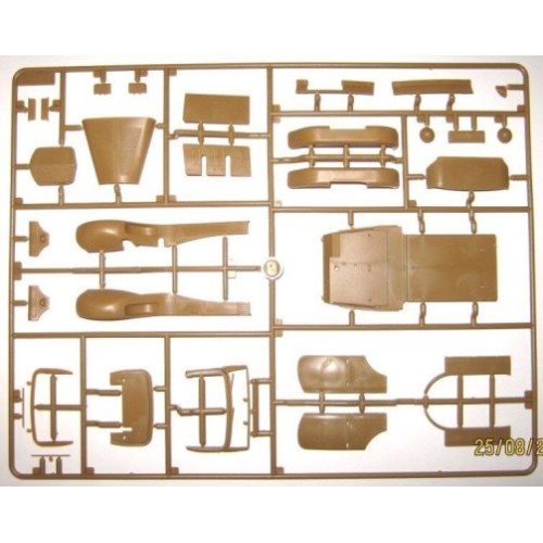 Авто-мото Збірна модель 1:35 Німецький штабний автомобіль Typ G4 (Kfz.21) ICM 35538