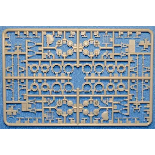 Бронетехника и артиллерия БТР - 80, ранний 1:72