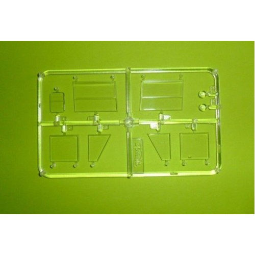 Авто-мото Збірна модель 1:35 Німецький санітарний автомобіль Lastkraftwagen 3.5 t AHN з укриттям ICM 35417