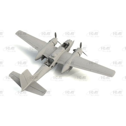 Збірна модель літака Американський бомбардувальник Другої світової війни A-26С-15 Invader 1:48