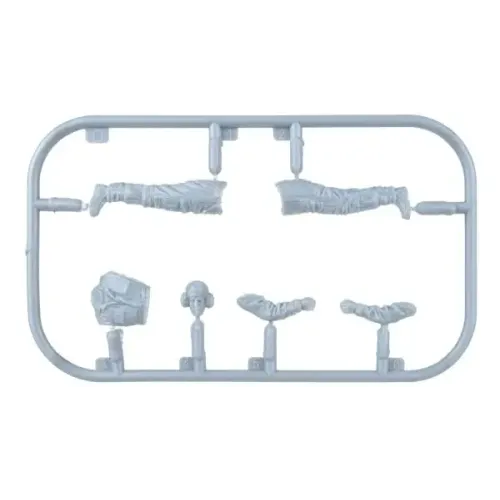 Фигуры и миниатюры Сборная модель 1:35 Фигуры британский экипаж БТР Миниарт 37059