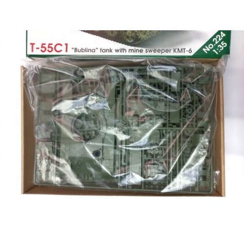 Бронетехніка та артилерія Збірна модель 1:35 Танк Т-55С1 SKIF MK224