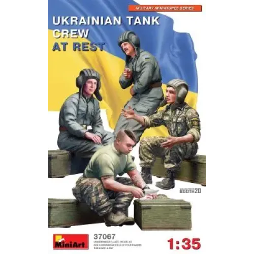 Збірна модель 1:35 Фігури український танковий екіпаж на відпочинку Miniart 37067