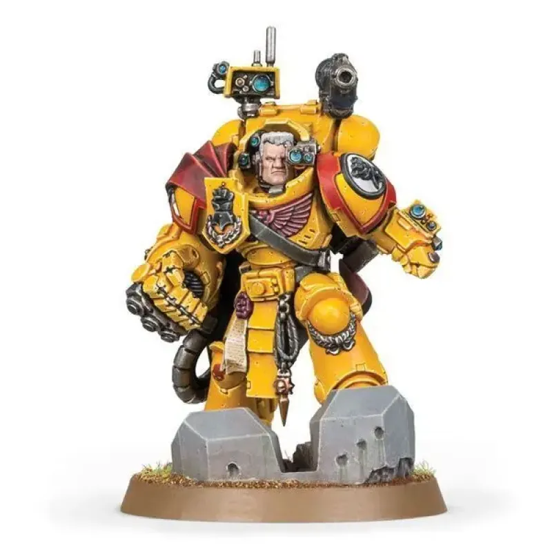 Миниатюра WARHAMMER 40000: IMPERIAL FISTS - TOR GARADON