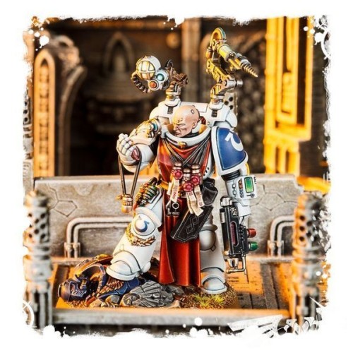 Миниатюра WARHAMMER 40000: SPACE MARINES PRIMARIS APOTHECARY