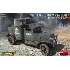 Збірна модель 1:35 Бронеавтомобіль Austin 3-ї серії з інтер'єром Freikorps Service MiniArt 39012