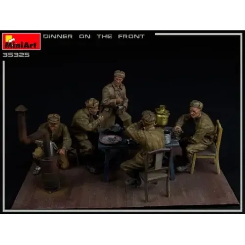 Збірна модель 1:35 Фігури Вечеря на фронті МініАрт 35325