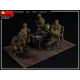 Збірна модель 1:35 Фігури Вечеря на фронті МініАрт 35325