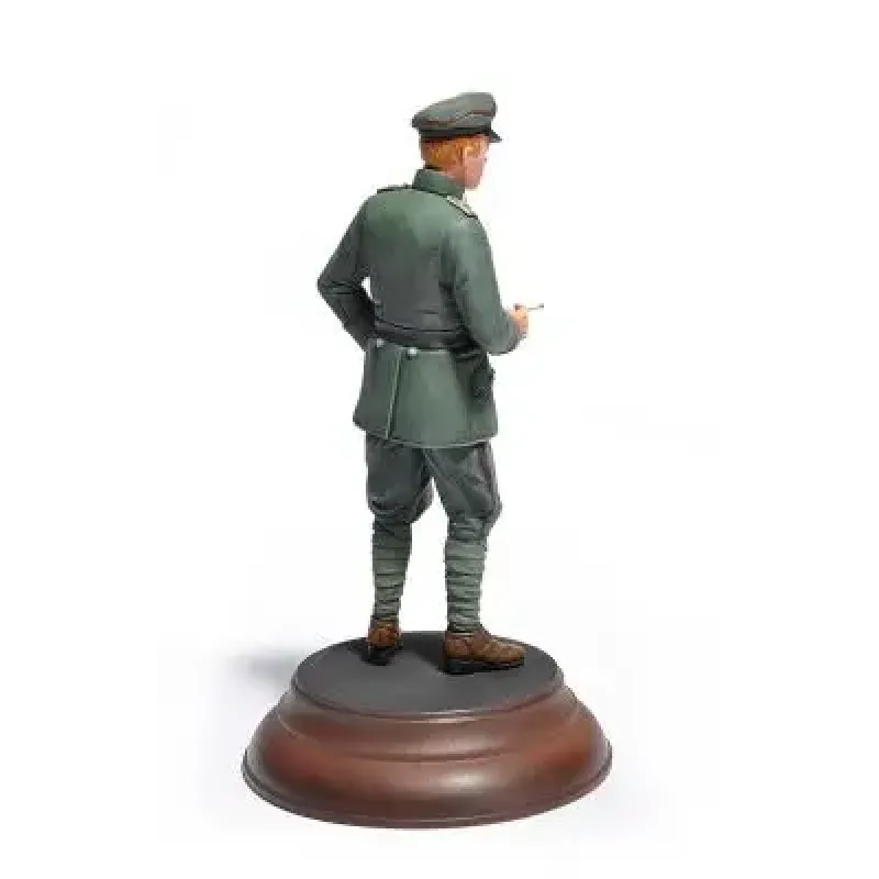 Сборная модель 1:16 Фигура Эрнст Удет Летчик-ас Первой мировой войны МиниАрт 16030