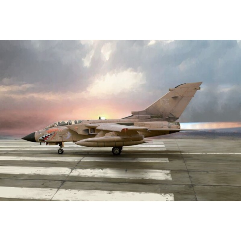 Сборная модель самолета Сборная модель 1:72 самолет Торнадо GR.1 RAG "Gulf War" Италери 1384 1:72
