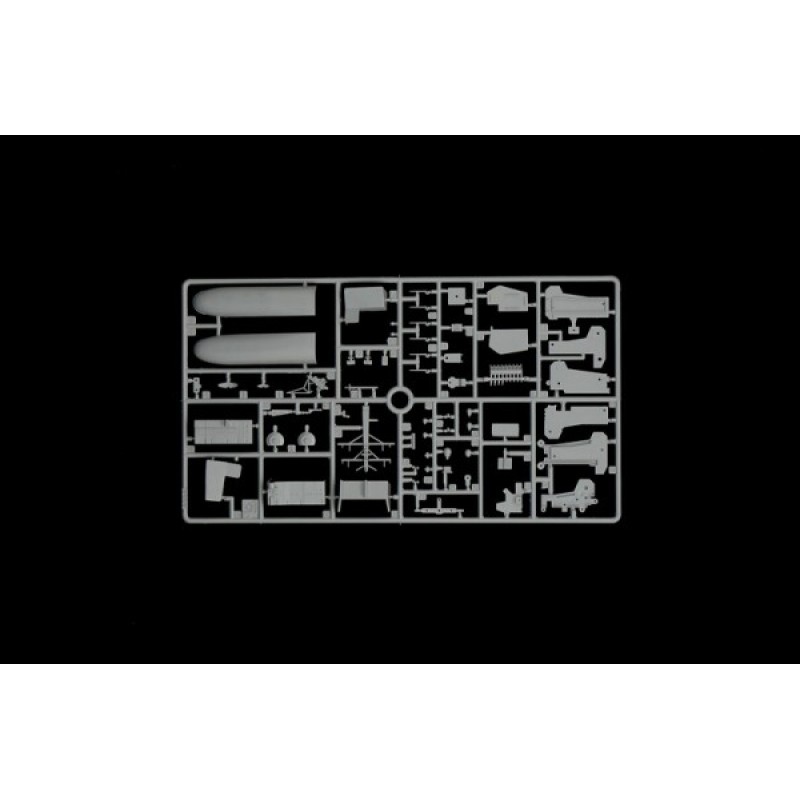 Сборная модель 1:720 Авианосец ВМС США ДЖОРДЖ Г. У. БУШ CVN-77 Италери 5534