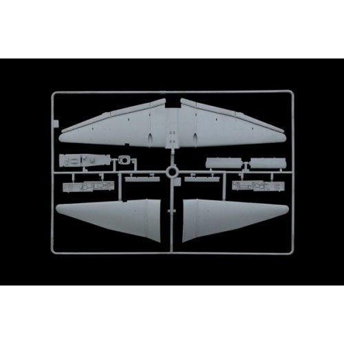 Збірна модель літака Збірна модель 1:48 Літак JU-87 D-5 Stuka Italeri 2709 1:48