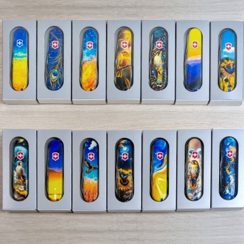 Складаний ніж Victorinox SPARTAN UKRAINE Жовто-сині бризки 1.3603.7.T3160pw