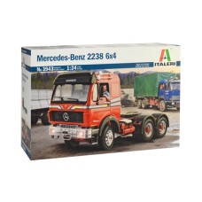 Сборная модель 1:24 Грузовой автомобиль : тягач Мерседес-Бенц 2238 6x4 Италери 3943