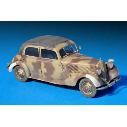 Збірна модель 1:35 Німецький автомобіль МБ ТИП 170V Кабріо салон Miniart 35103