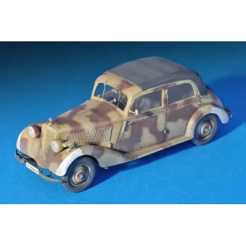 Збірна модель 1:35 Німецький автомобіль МБ ТИП 170V Кабріо салон Miniart 35103