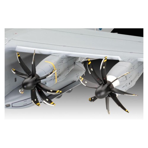 Збірна модель літака Збірна модель-копія Revell Літак Airbus A400M Atlas "RAF", рів 5, м: 1:72 1:72