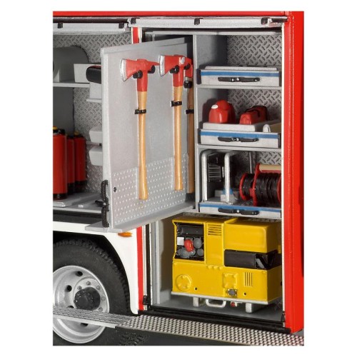 Авто-мото Збірна модель-копія Revell Пожежна машина VARUS 4x4 рівень 4 масштаб 1:24