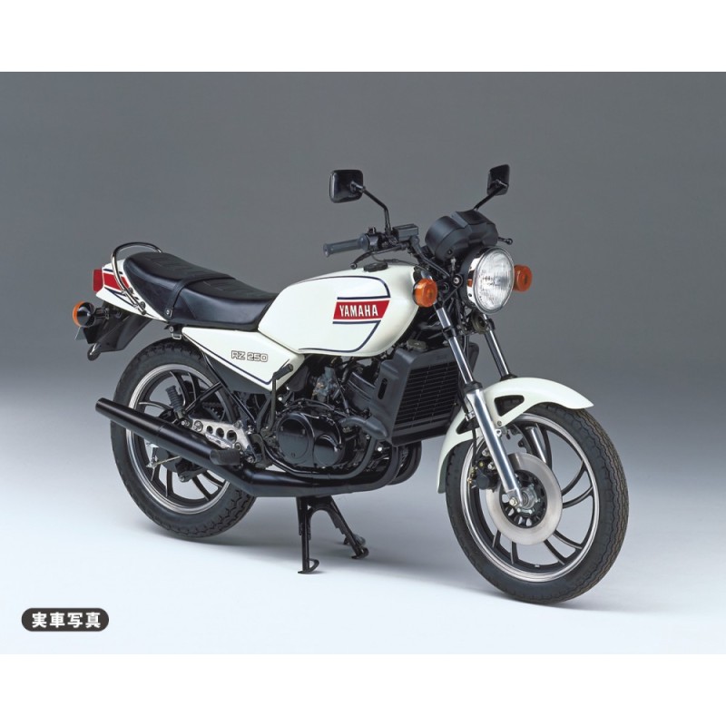 Збірна модель мотоцикл – Yamaha RZ250 (4L3) (1980) – Hasegawa 21513