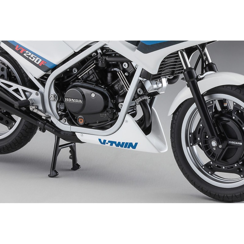 Збірна модель мотоцикл – Honda VT250F (MC08)(1984) – Hasegawa 21514