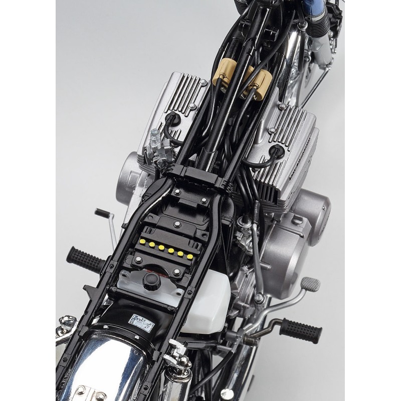 Збірна модель мотоцикл – SUZUKI GT380 B – Hasegawa 21505