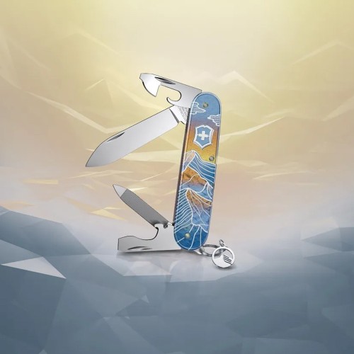 Ножі та мультитули Victorinox Складаний ніж Victorinox CADET Winter Magic LE 2023 0.2601.22E1