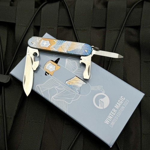 Ножі та мультитули Victorinox Складаний ніж Victorinox CADET Winter Magic LE 2023 0.2601.22E1