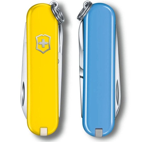 Ножи и мультитулы Victorinox Швейцарский складной нож Victorinox CLASSIC SD UKRAINE 0.6223.8G.28