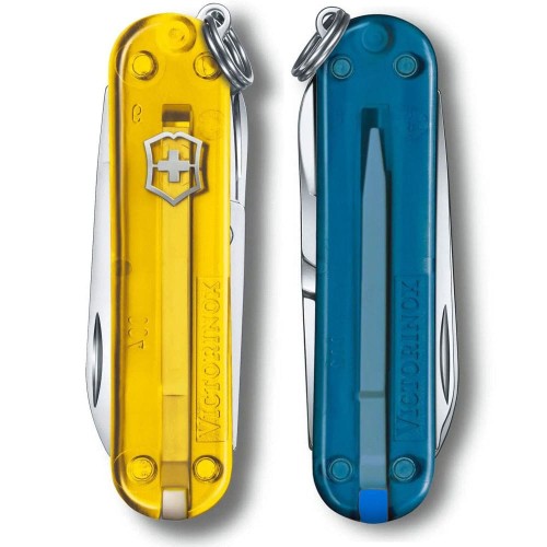 Ножи и мультитулы Victorinox Швейцарский складной нож Victorinox CLASSIC SD UKRAINE 0.6223.T81G.T61