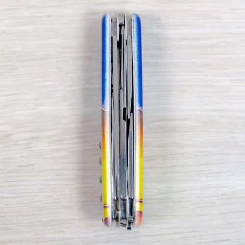 Ножи и мультитулы Victorinox Швейцарский складной нож 91мм Victorinox CLIMBER UKRAINE 1.3703.7.T3220pw