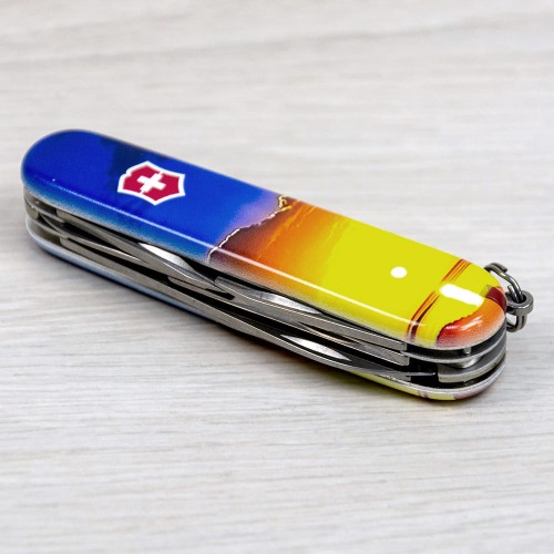 Ножи и мультитулы Victorinox Швейцарский складной нож 91мм Victorinox CLIMBER UKRAINE 1.3703.7.T3220pw