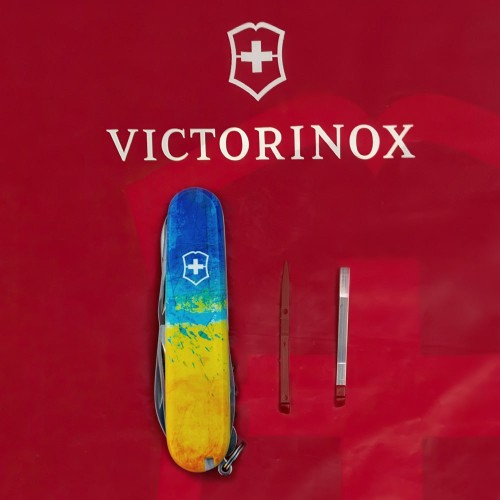 Ножи и мультитулы Victorinox Швейцарский складной нож Victorinox CLIMBER UKRAINE 1.3703.7.T3100p