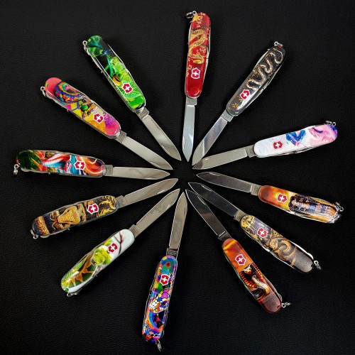 Ножи и мультитулы Victorinox Швейцарский складной нож 91мм Victorinox CLIMBER ZODIAC 1.3703.3.Z4240pk