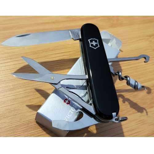 Ножи и мультитулы Victorinox Швейцарский складной нож Victorinox COMPACT 1.3405.3