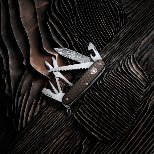 Ножи и мультитулы Victorinox Швейцарский складной нож 93мм Victorinox FARMER X Damast 0.8271.J24