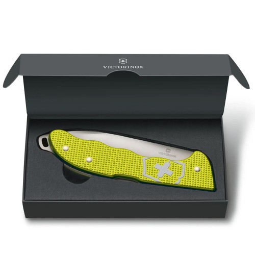 Ножи и мультитулы Victorinox Швейцарский складной нож Victorinox HUNTER PRO Electric Yellow 0.9415.L23