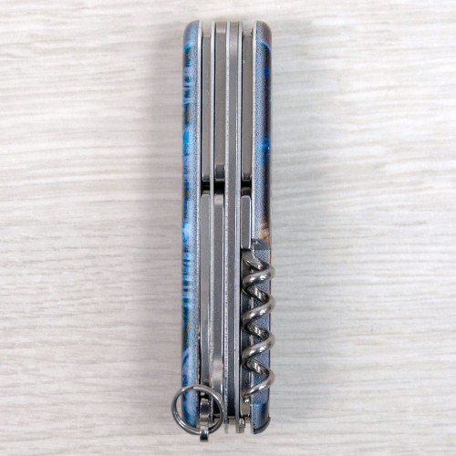 Ножи и мультитулы Victorinox Швейцарский складной нож 91мм Victorinox HUNTSMAN ANIMAL 1.3713.3.F1040pw