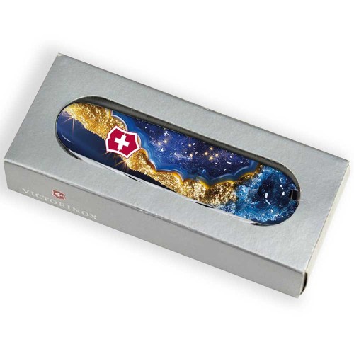 Ножи и мультитулы Victorinox Швейцарский складной нож 91мм Victorinox HUNTSMAN DESIGN 1.3713.3.R2040pk