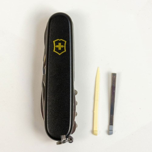 Ножи и мультитулы Victorinox Швейцарский складной нож Victorinox HUNTSMAN MAT 1.3713.3.M0008p